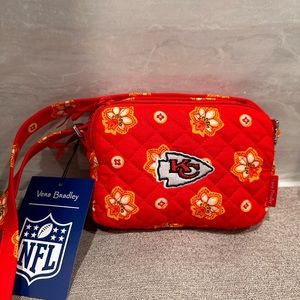 Vera Bradley RFID crossbody - KC Chiefs